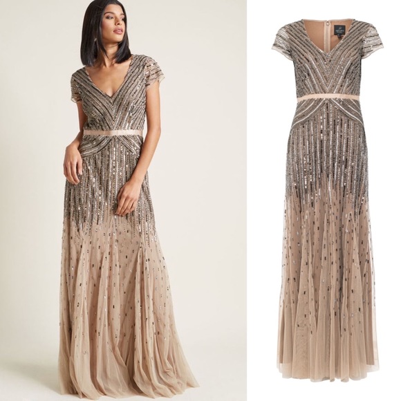 Adrianna Papell Dresses & Skirts - Adrianna Papell Cap Sleeve Sequin Dress Champagne Size 8 NWT